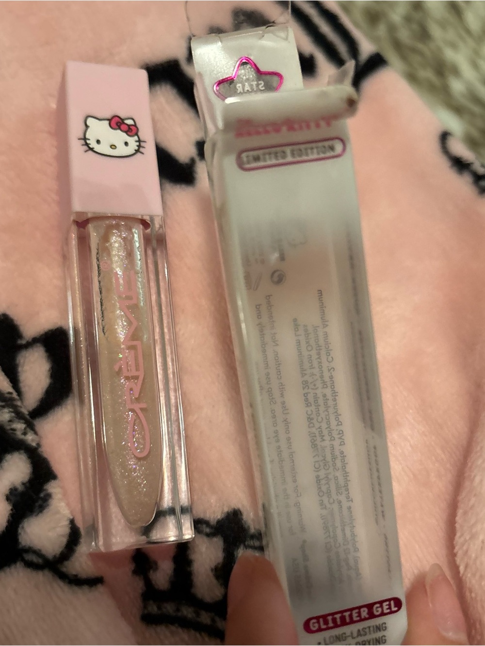 The Crème x Hello Kitty Glitter Gel